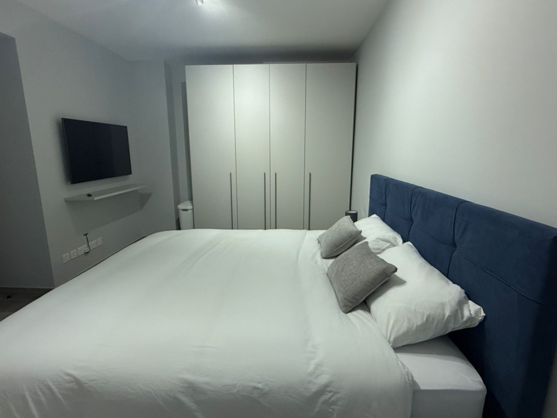 San Ġiljan, Malta, St. Julian's - Apartment - Thumbnail 3